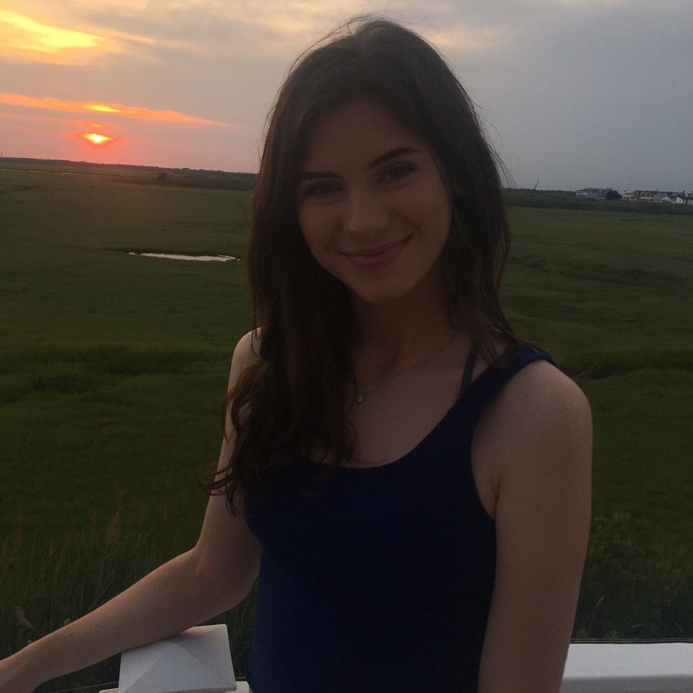 Meet your Posher, Delia